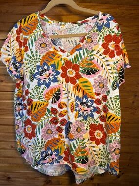 Floral V-Neck Short Sleeve Top - Multi Floral